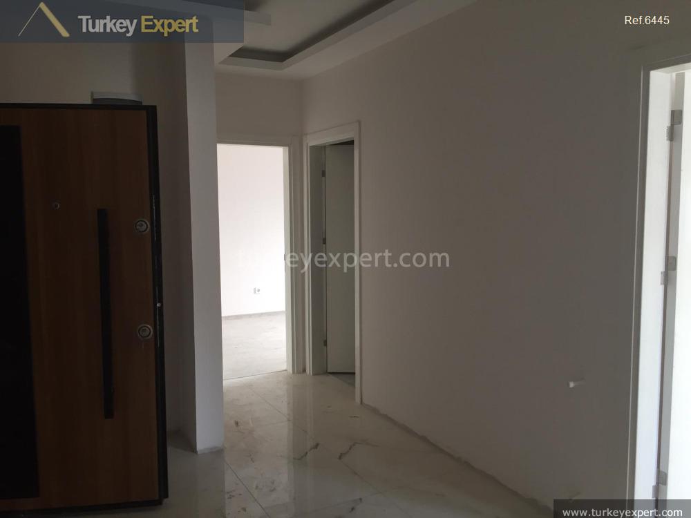 spacious threebedroom apartment in izmir25