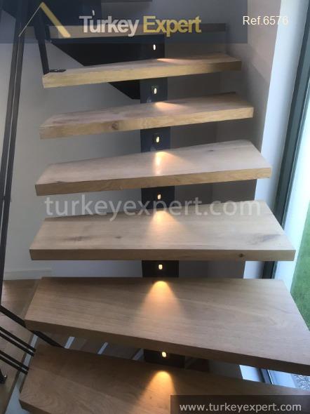 _fi_large independent villa with sea37