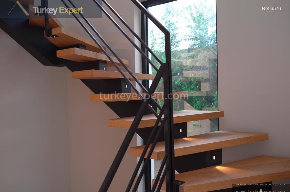 _fp__fi_large independent villa with sea34