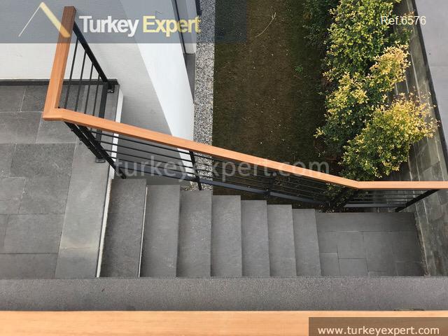 large independent villa with sea27