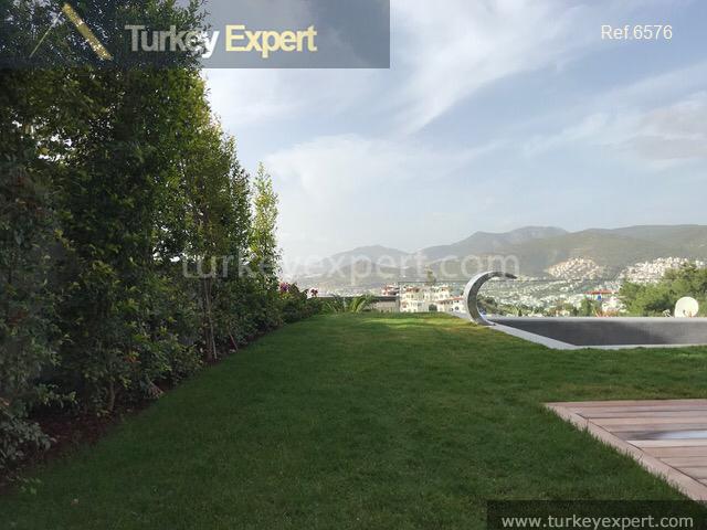 large independent villa with sea7
