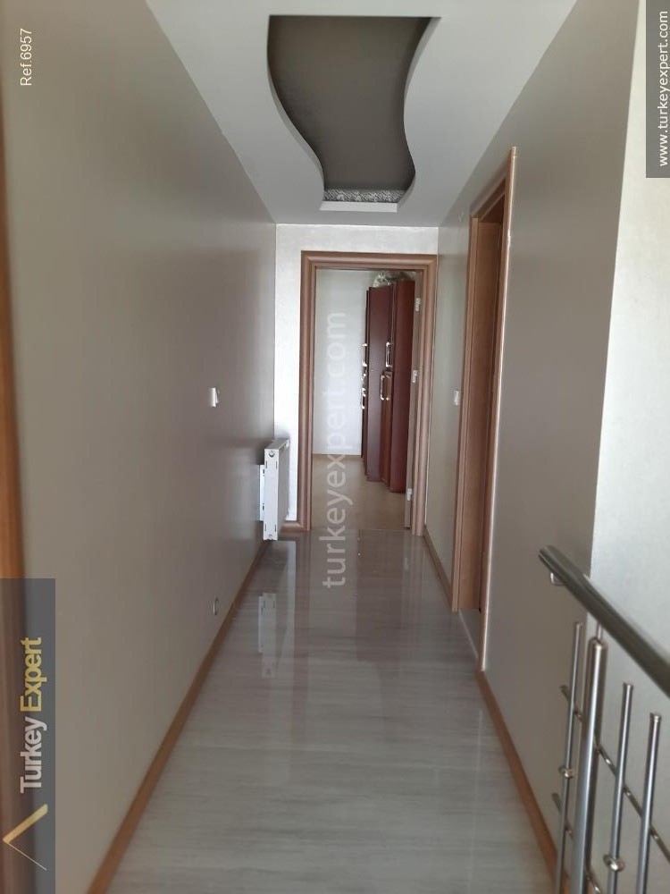 spacious apartment for sale in13