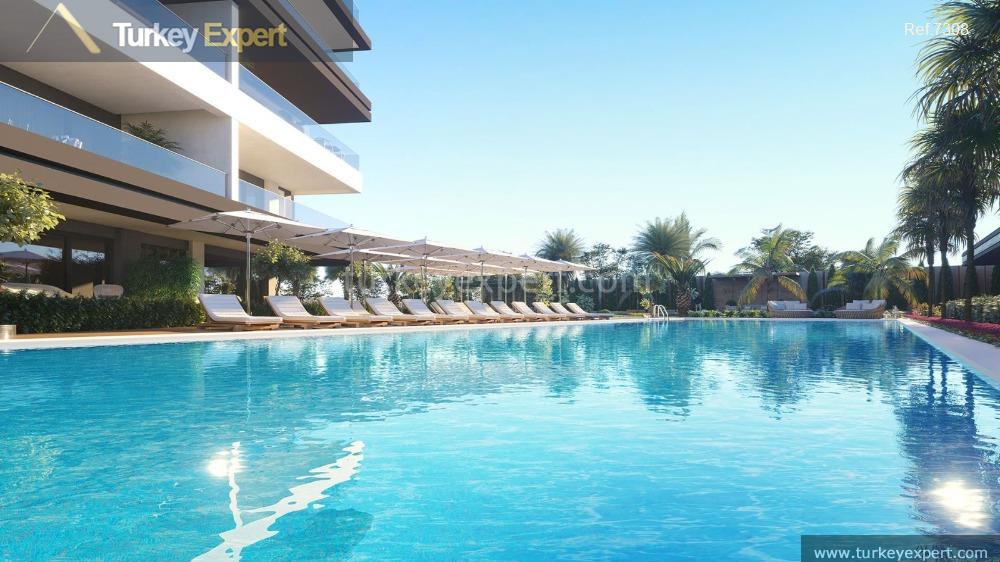 Luxury apartments with sea views for sale in Izmir Mavisehir 1