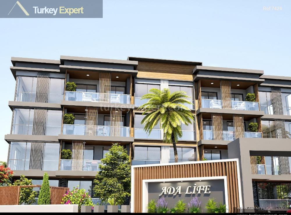 New residential apartment project near shops and market in Kusadasi