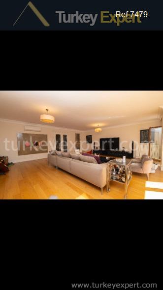 _fi_a spacious fourbedroom apartment in11