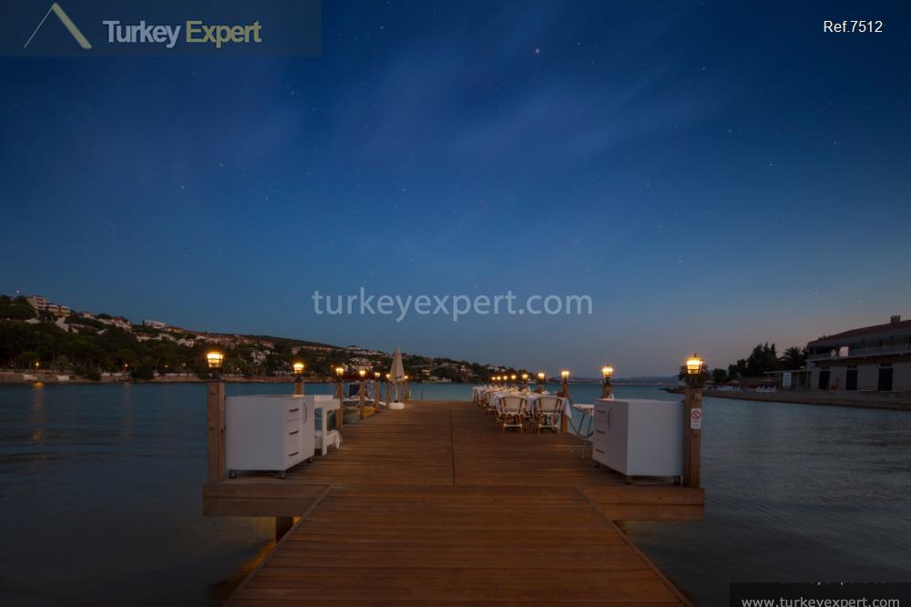 Fully serviced sea-front apartments in Izmir Cesme for sale 2