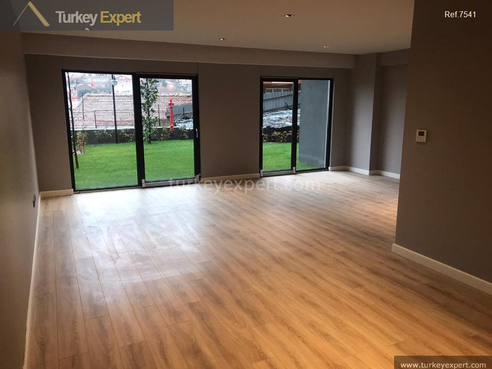 Luxurious apartments and duplexes for sale in Istanbul Sariyer 0
