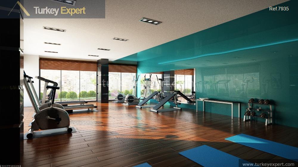 Sea-view apartments for sale in Alanya Mahmutlar at a central location with facilities 2