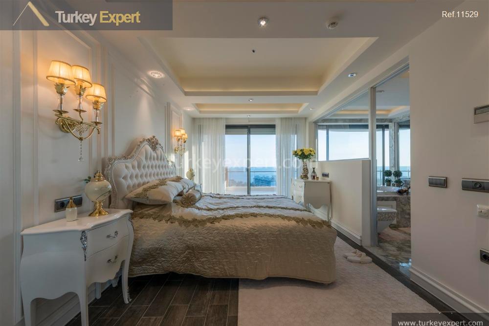 27elegant apartments and penthouses near the sea and city center14