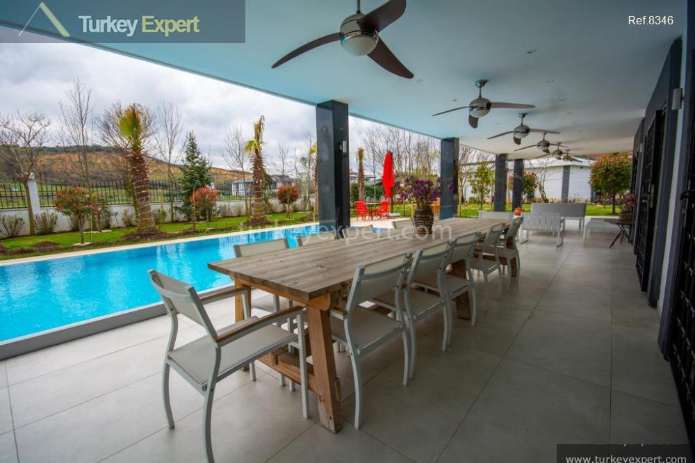 Spacious villa with a private garden and swimming pool for sale in Istanbul Sile 0