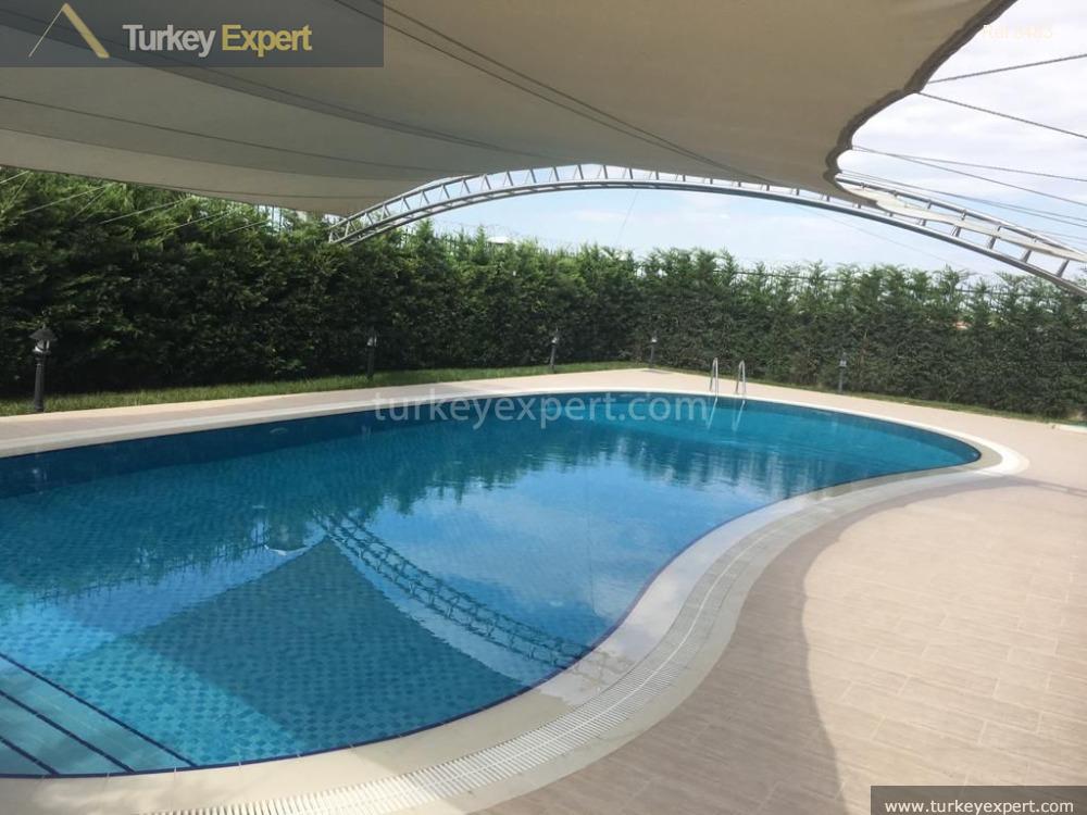 11-room mansion with sea-views for sale in Buyukcekmece, Istanbul 0