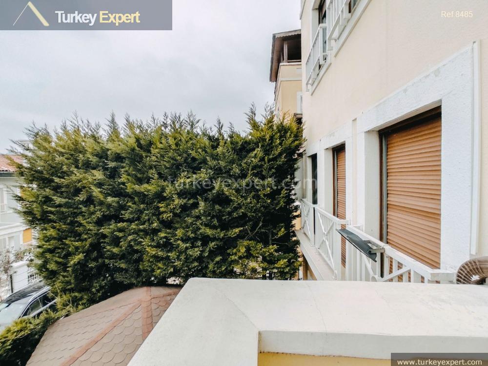 luxurious mansion in istanbul near golet park3