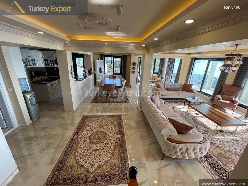 2 spacious sea-front villas for sale in Istanbul 0