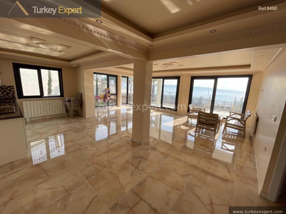 9spacious seafront villas for sale in istanbul17