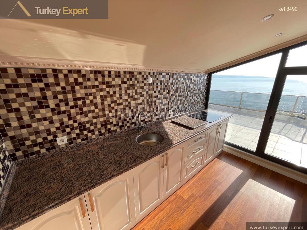 spacious seafront villas for sale in istanbul16