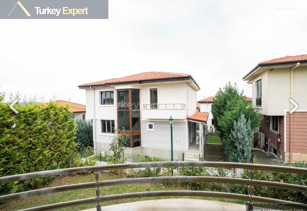 new smart home villas surrounded by greenery in yalova for8