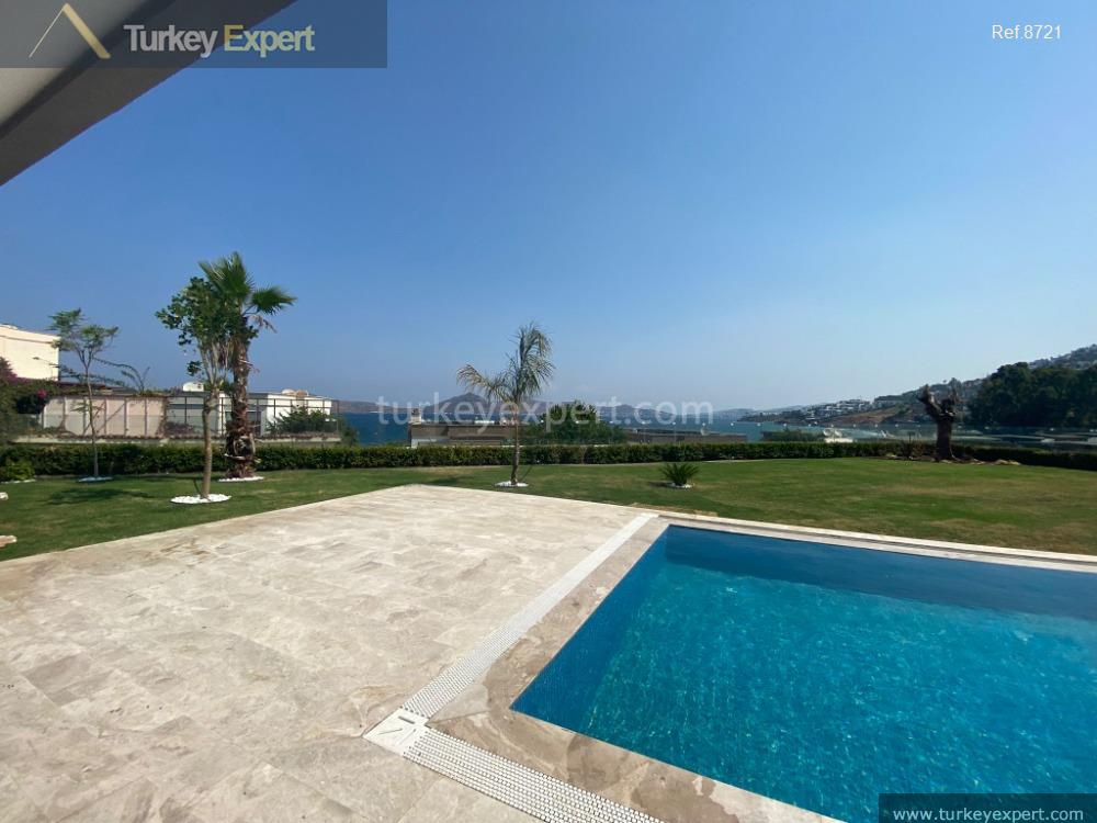 contemporary bodrum properties with a pool in4