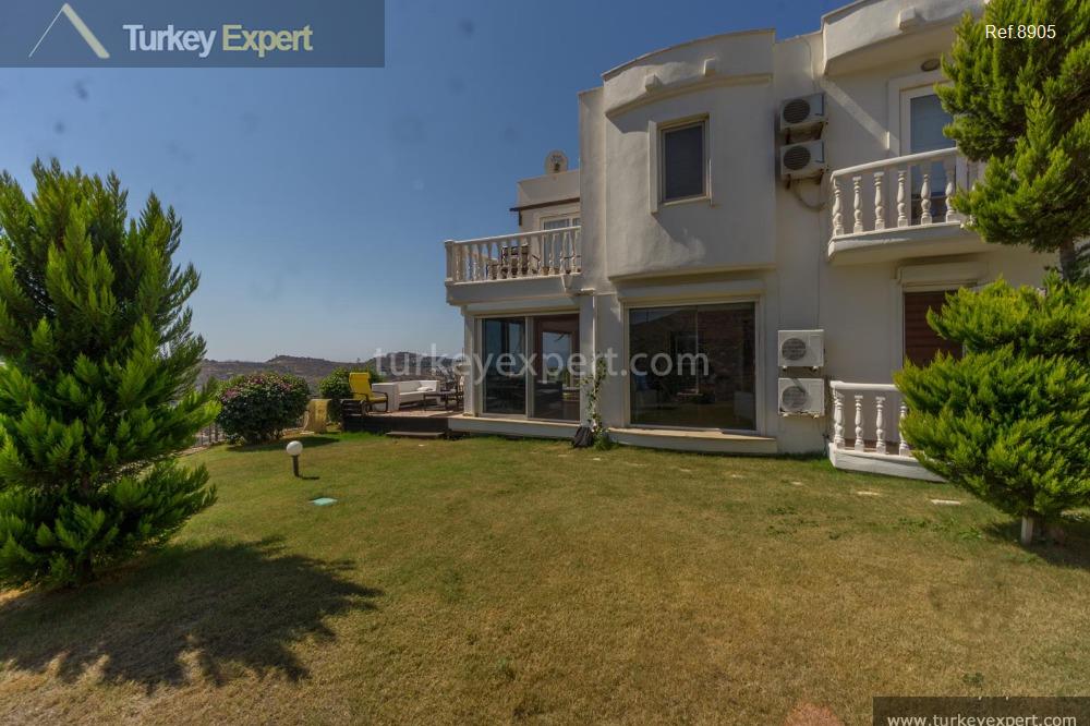 stylish apartment with garden and sea view in exclusive resort12