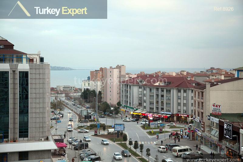 Residential Istanbul apartments in a complex with social facilities situated in Buyukcekmece 0