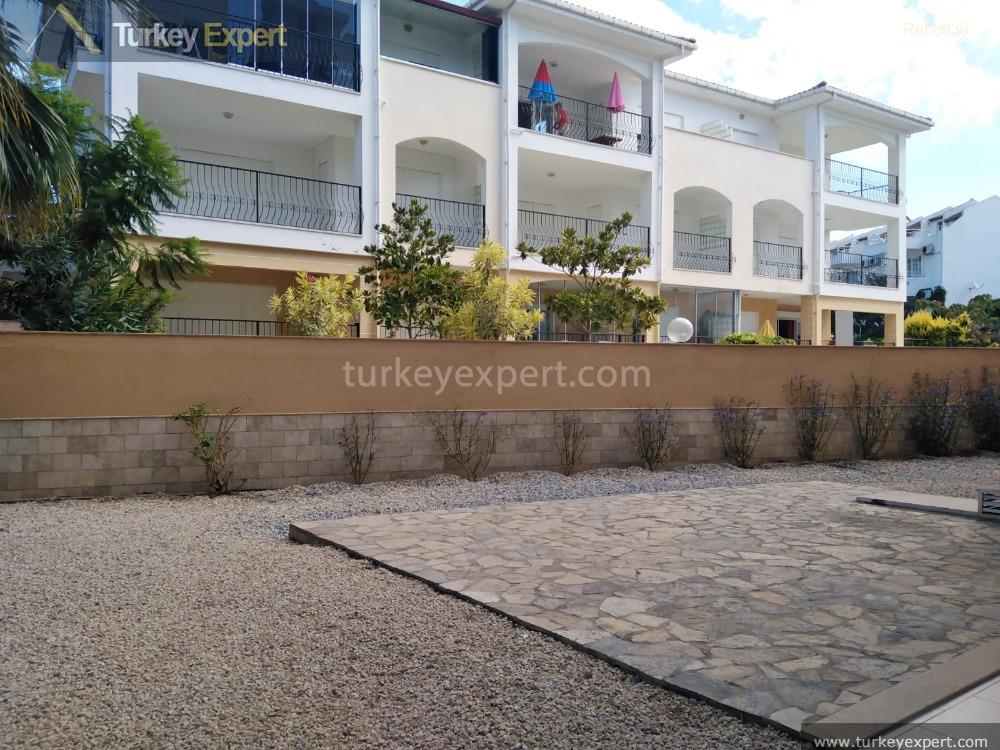 spacious 2bedroom apartment with pool 450 m from ladies beach4