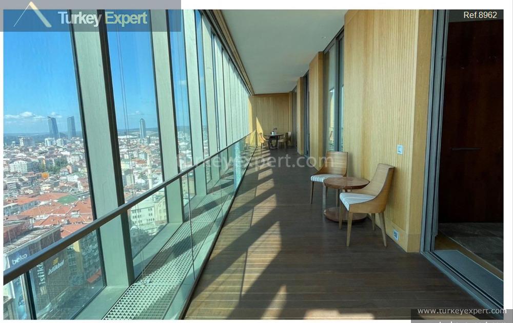 High-floor apartment for sale in Sapphire Tower in Levent Istanbul 0