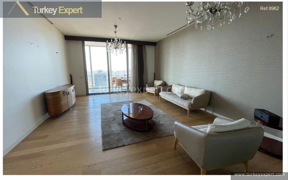 highfloor apartment for sale in sapphire tower10